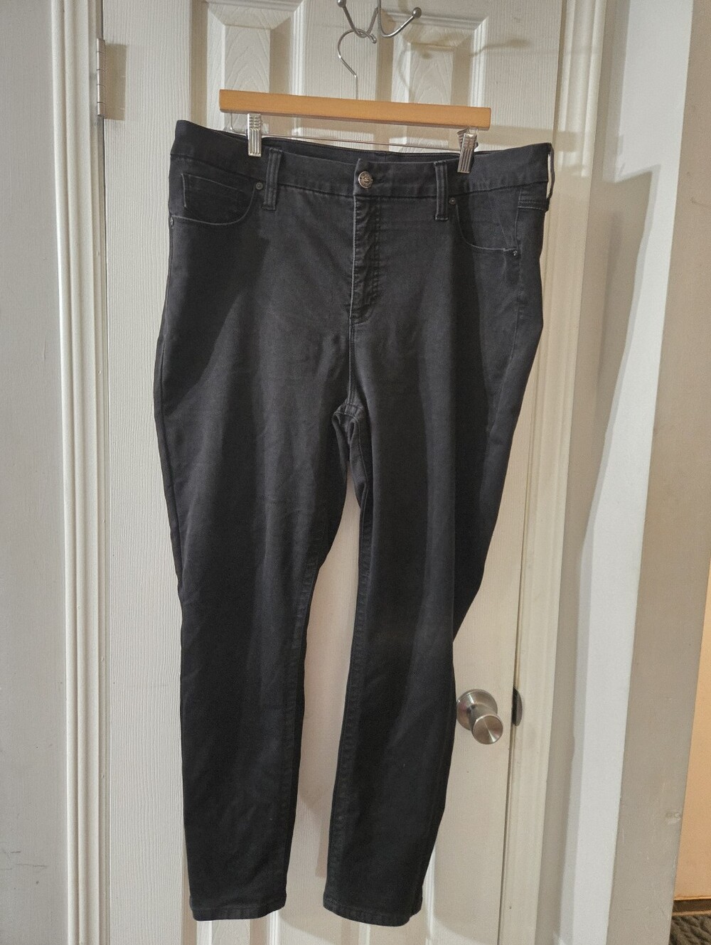 20w Seven7 skinny jeans